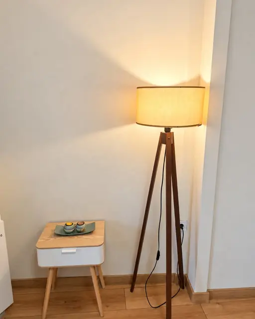 Нощно шкафче и лампион, French Windows Studio